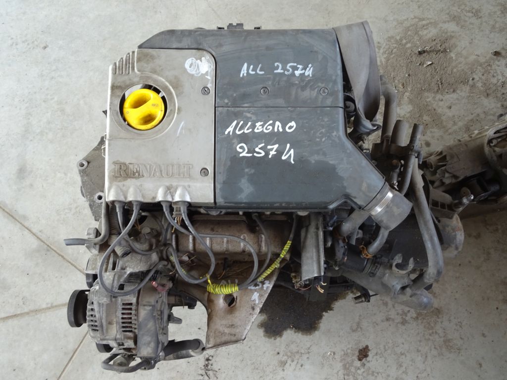 Renault Clio II 1.4 8V E7J silnik