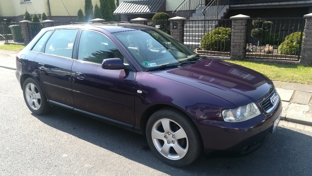 AUDI A3**2002r**1,6 benzyna**JASNY ŚRODEK*lift**AL