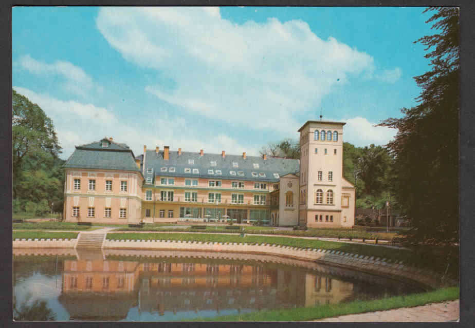 01 / Jeleniów - Ośrodek 'Żurawie' - Pałac