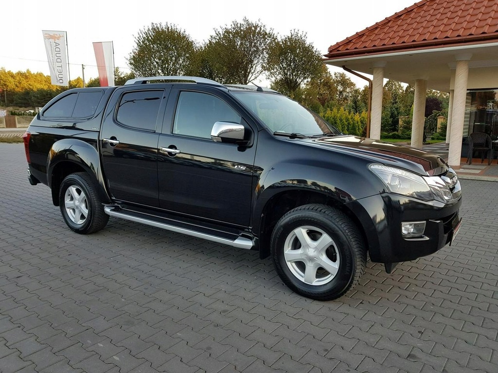 ISUZU D-MAX 2.5 D 163KM 4WD L Automat Skóra Nawi