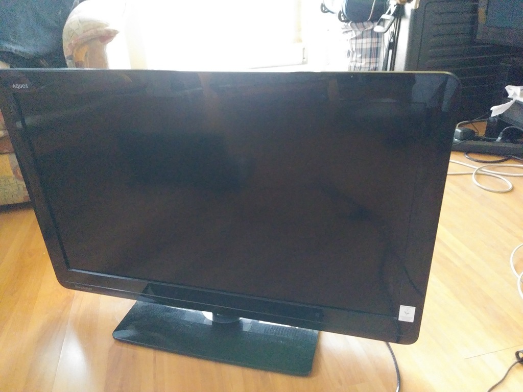 Sharp Aquos 32 cale, Telewizor  Sharp LC-32LE210E