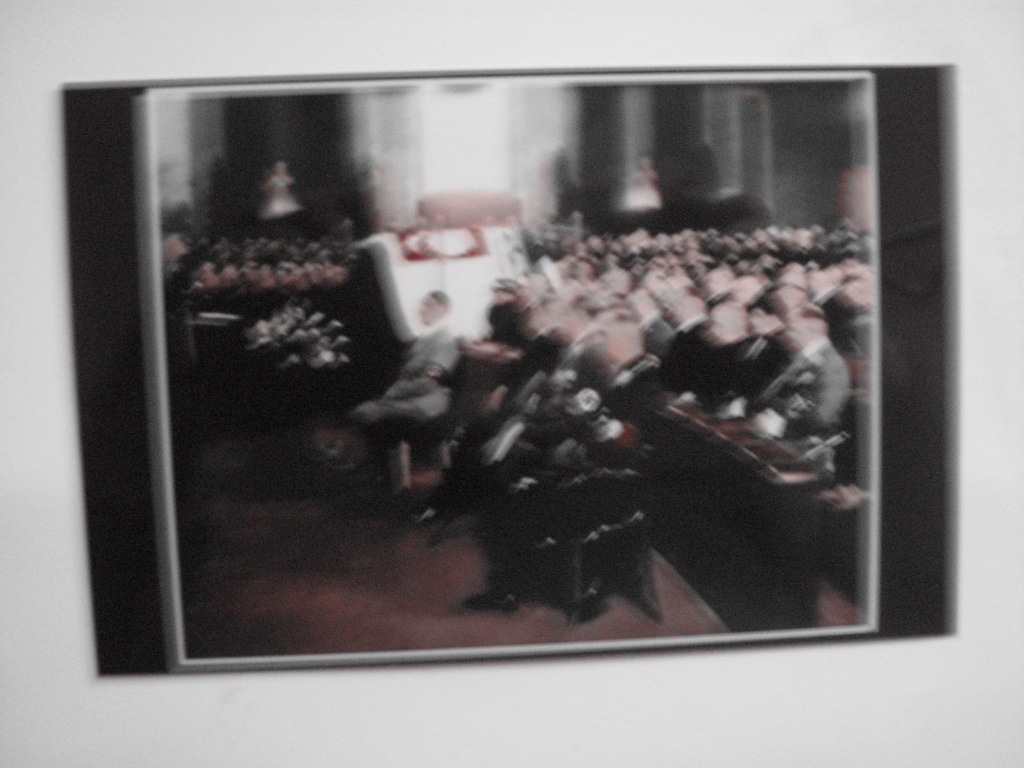 1661 Adolf Hitler na pogrzebie Józefa Piłsudskiego