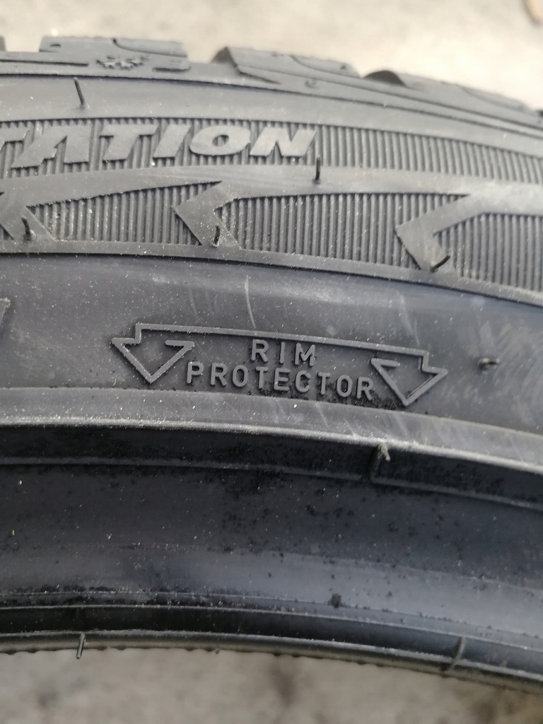 Goodyear UG Performance G1 255/45R19 104V XL MFS 7711940699