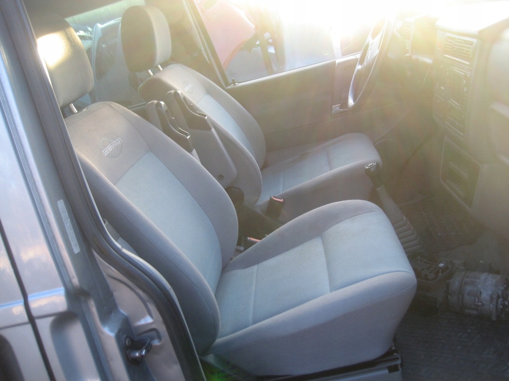 vw T4 MULTIVAN FOTELE SIEDZENIA PRZEDNIE