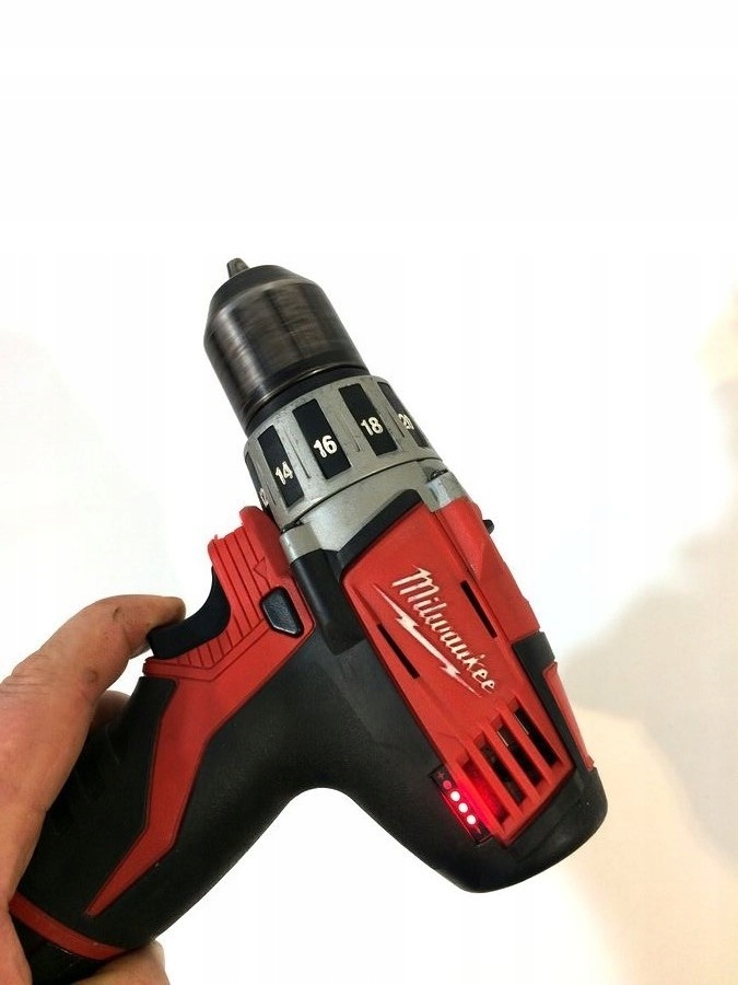 MILWAUKEE C 12 DD wkretarka 12V Li-ion syg.1801 - 7698060763 ...