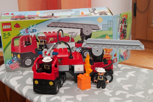 lego duplo woz strazacki