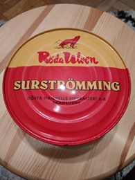 Surströmming - surstromming - Kiszony śledź (duża