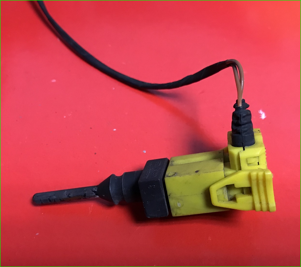 CZUJNIK TEMPERATURY ZEWNĘTRZ. BMW E34 E36 1383204