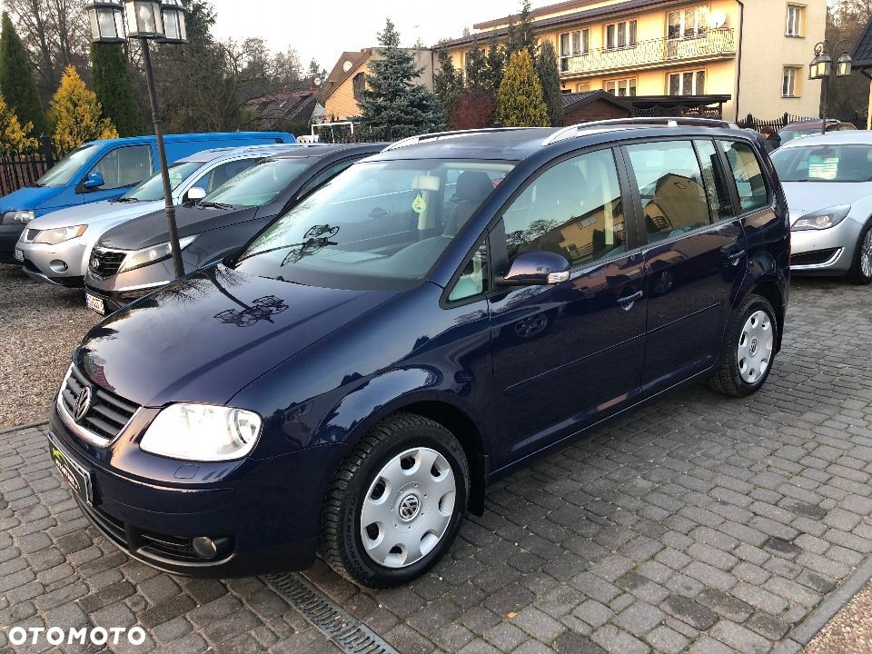 VOLKSWAGEN TOURAN 1.6benzyna Salon Polska Iwłaścic