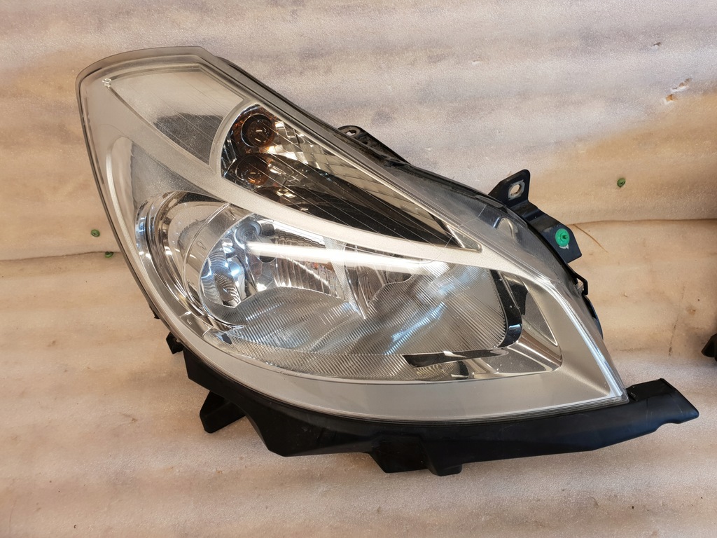 LAMPY RENAULT CLIO III EU DEMONTAŻ 7548419139