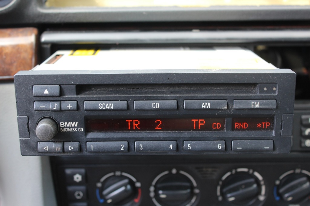 Radio BUSINESS CD BMW e30 e31 e32 e34 e36 RARYTAS