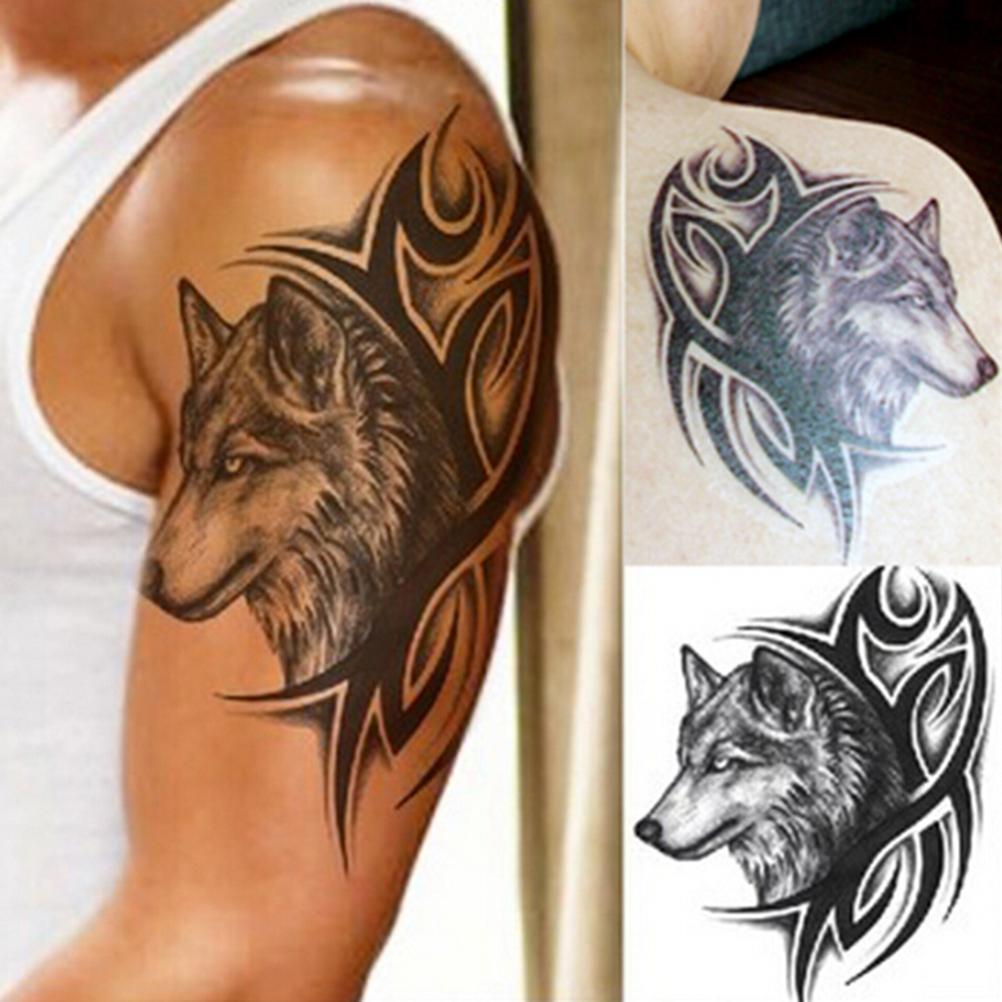 Tatuaz zmywalny tribal wilk