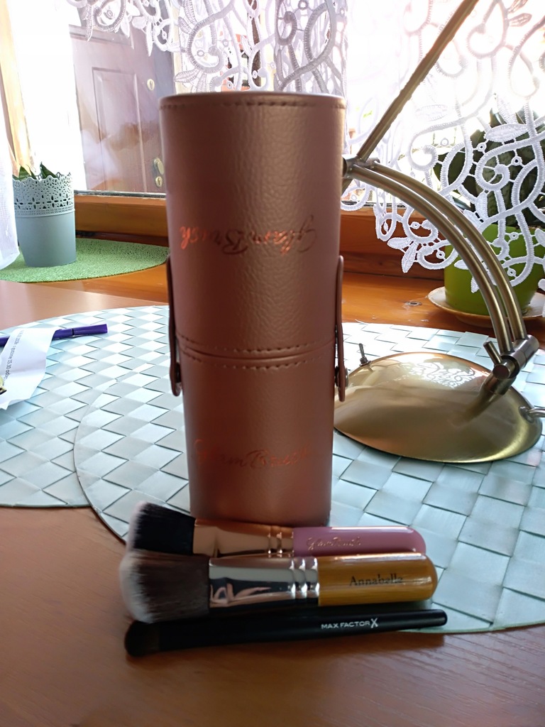 Futerał GlamBrush+pędzel T13 mini+Anabelle Mineral