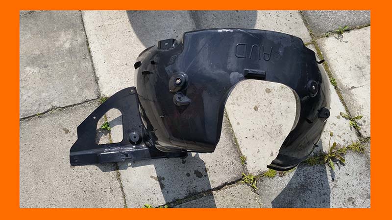 PEUGEOT 208  NADKOLE PRZÓD PRAWY 9673797180
