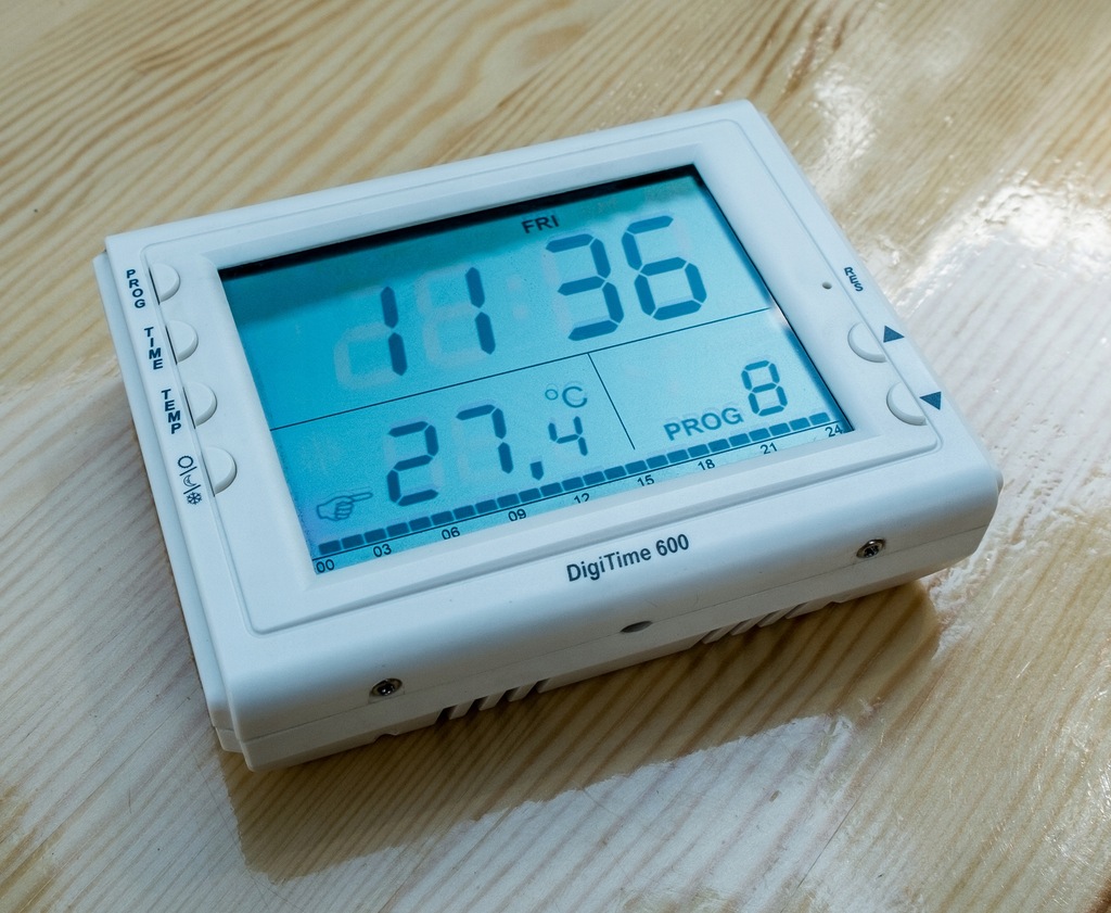 DIGITIME 600 PRZEWODOWY TERMOSTAT REGULATOR TEMPER