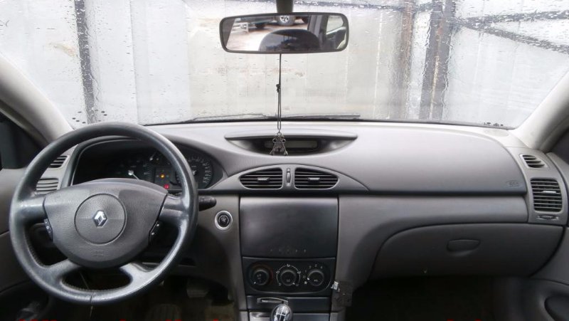 DESKA ROZDZIELCZA KONSOLA PANEL RENAULT LAGUNA II