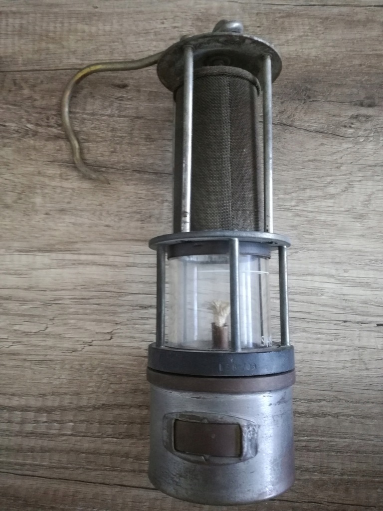 Górnicza lampa naftowa