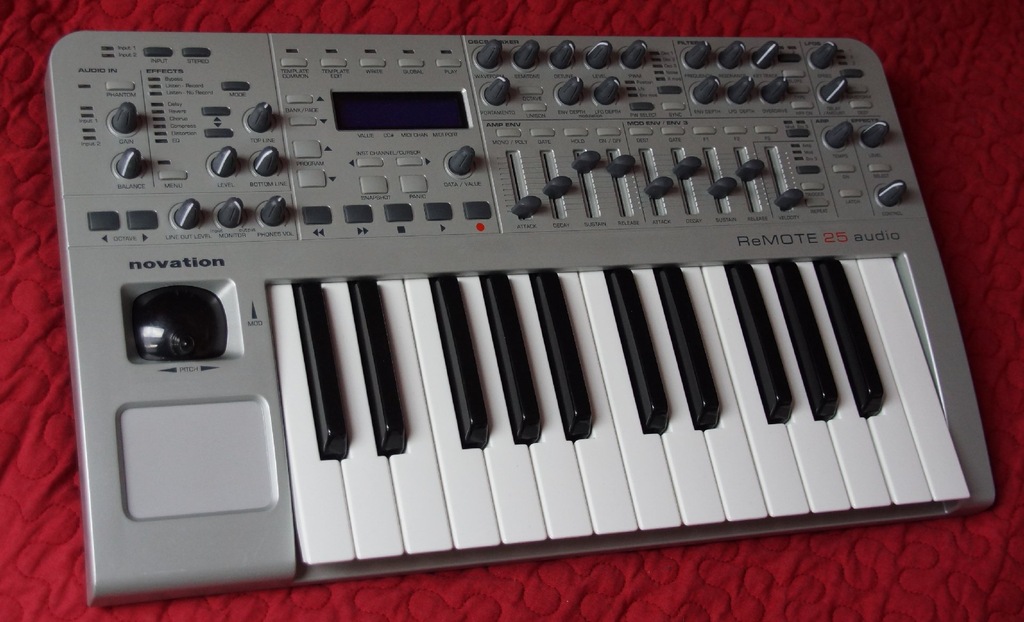 Novation X-STATION 25 w doskonałym stanie !!!
