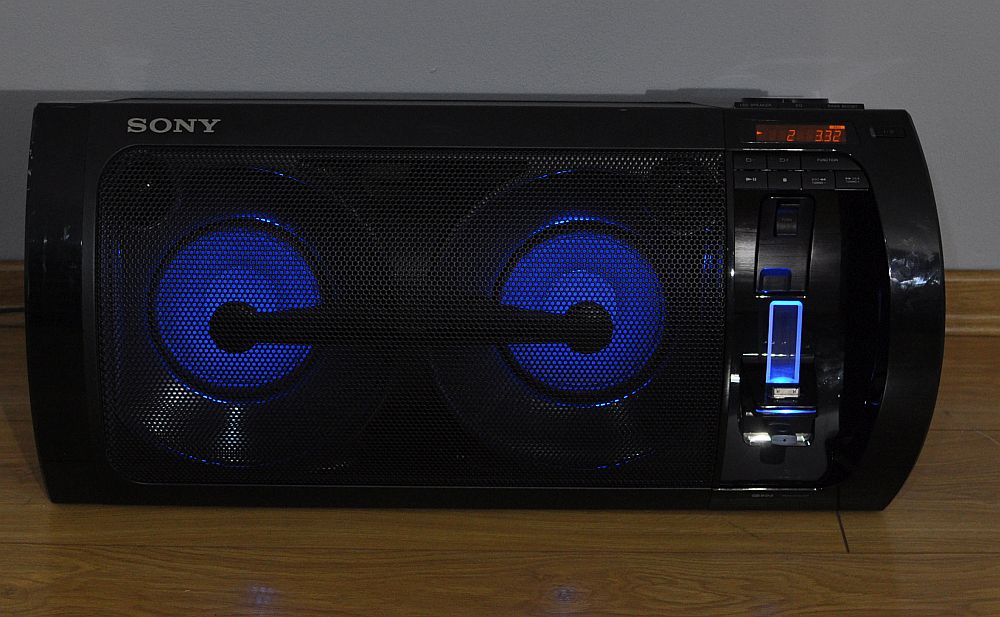 Sony RDH-GTK11ip Power Audio iphone dock