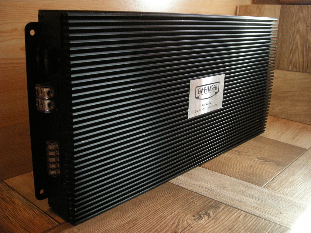 Emphaser EA 2350 2x710 Rms w 2 ohm, 1x1200 RMS w 4