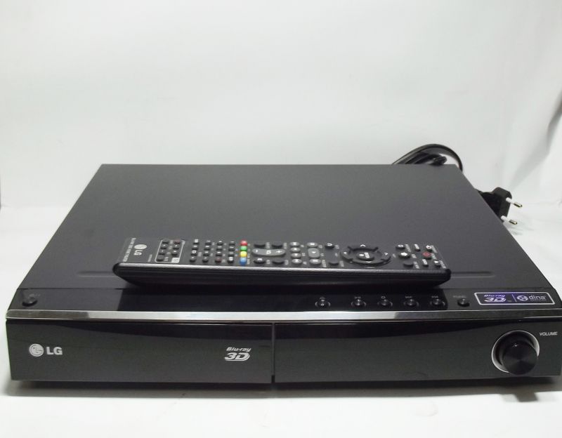 ODTWARZACZ LG 3D BLU-RAY HX806