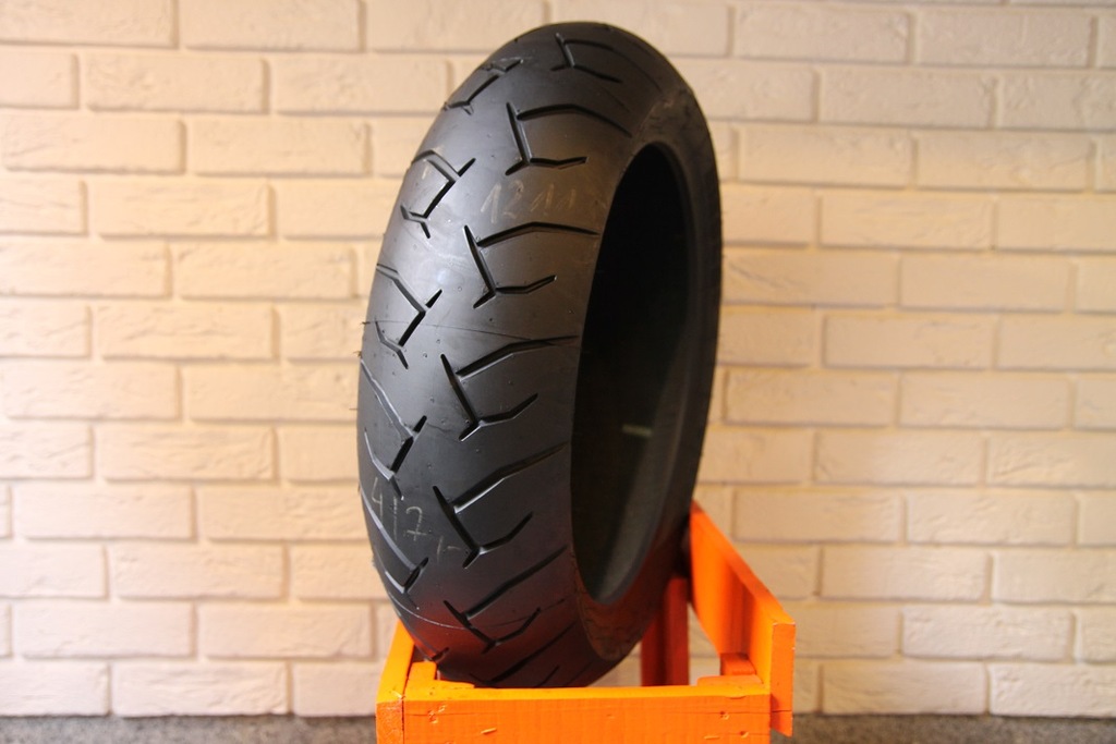 Pirelli Diablo 180/55ZR17 1211 Hornet fz6