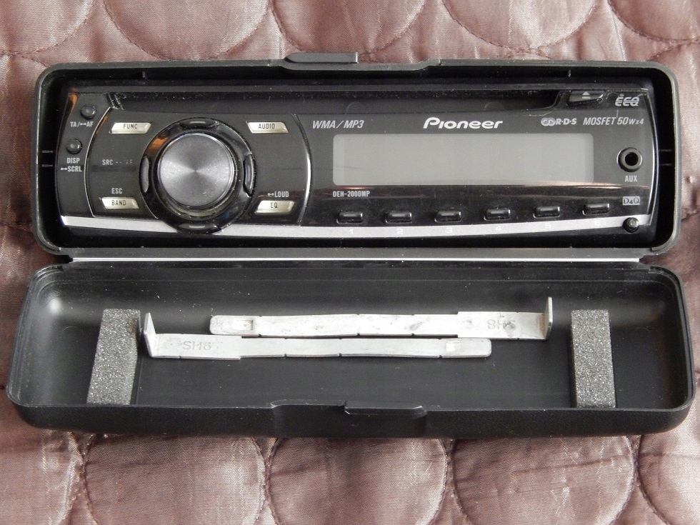 Radio/CD Pioneer DEH-2000MP używane, stan DOBRY!