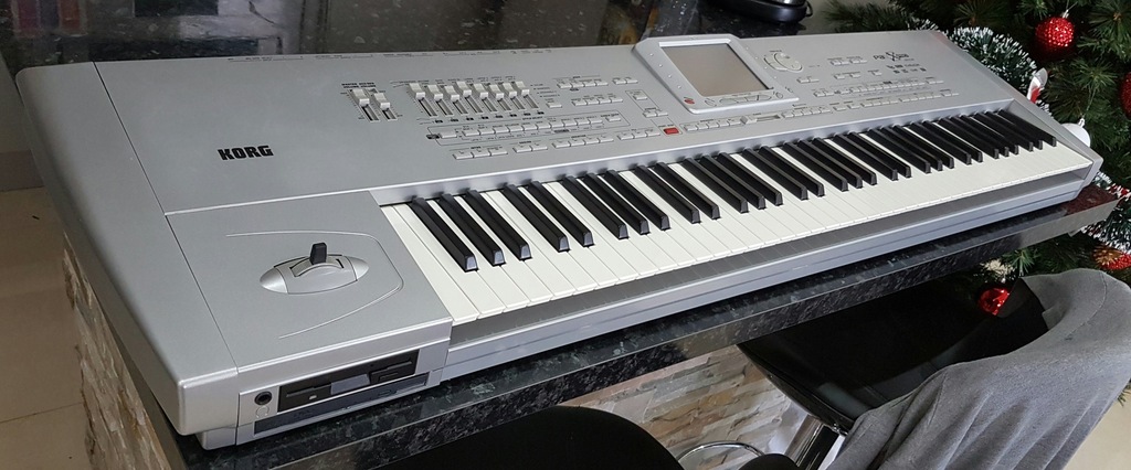 Korg PA1X PRO ELITE HDD MP3 HARMONIZER CDRW