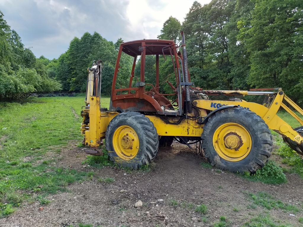 KOPARKO LADOWARKA KOMATSU WB 93S 93 SPALONA CZESCI