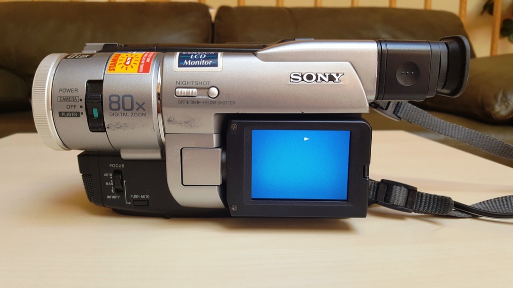 Sony Digital8 Handycam 100xズーム Sony Digital8 Handycam 100xズーム