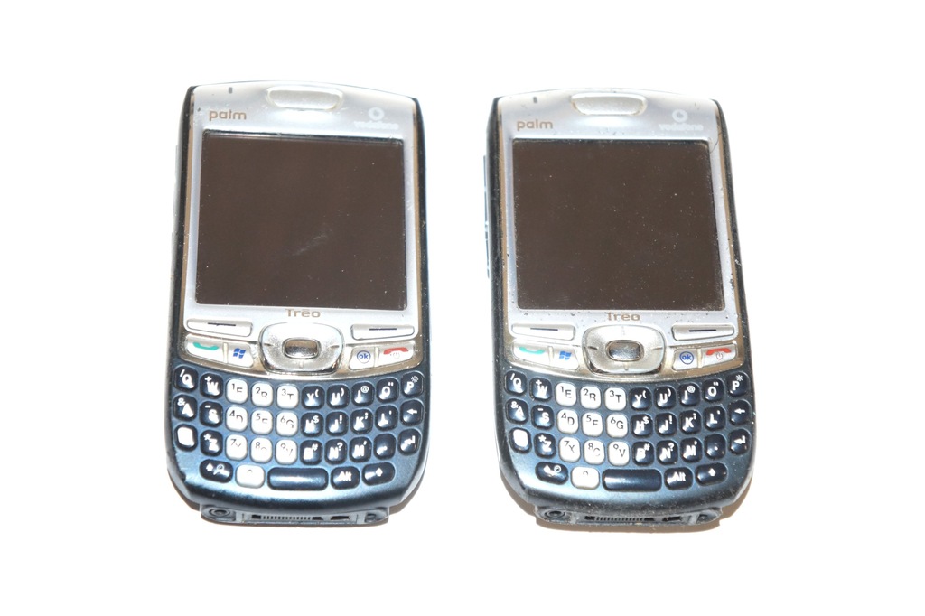 DWA TELEFONY  Palm Treo 750V