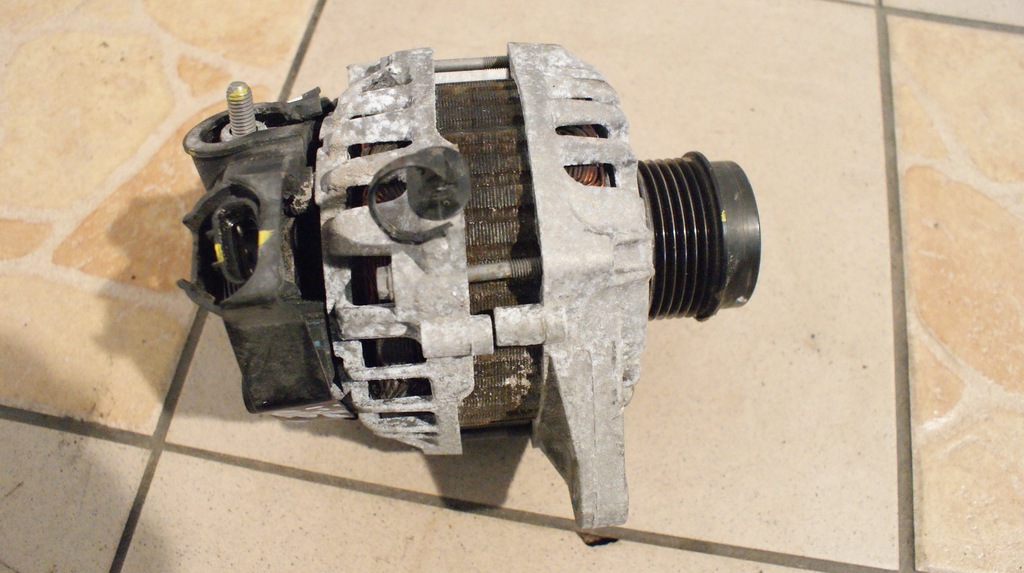 hyundai i30 II 1216r alternator 373002B700 1.4 b 6618702543