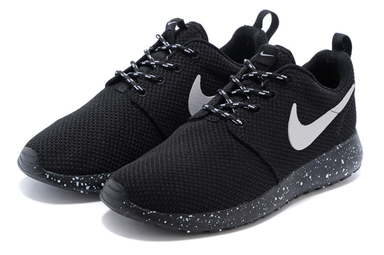 nike roshe run oreo