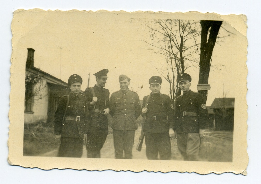 WACHMANI ok. 1940-1944 - FIRMA NA USŁUGACH WH