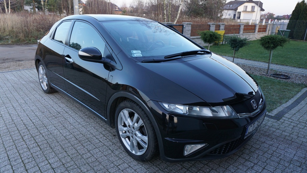 Honda Civic UFO 2009 1-sza rejestracja