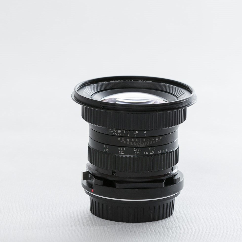 Obiektyw VENUS OPTICS LAOWA 15mm f/4 Macro Canon