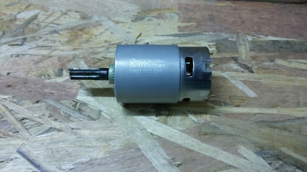 SILNIK BOSCH AHS 52 2609002765