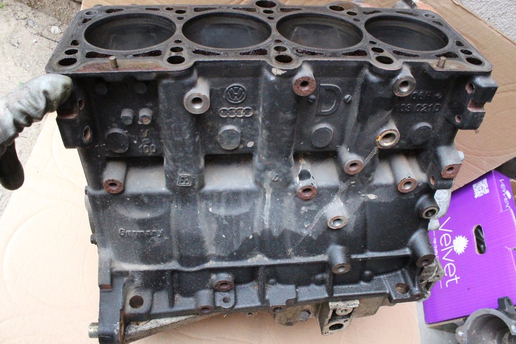 SILNIK 2.0T AUDI A4 B7 BGB BWE BPJ BWT BLOK TŁOKI