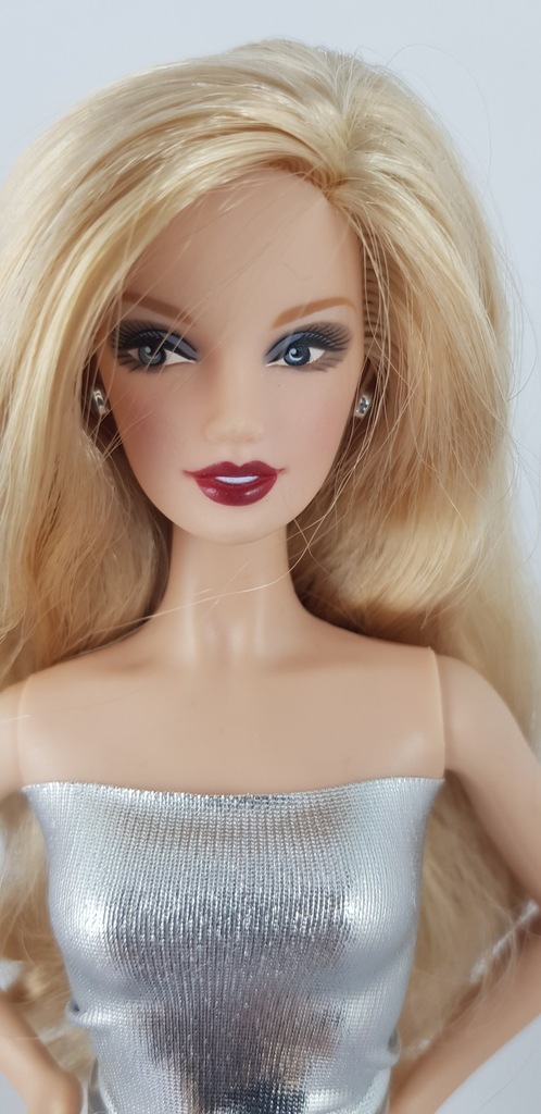 Barbie Lara Go Red basics kolekcjonerska muse
