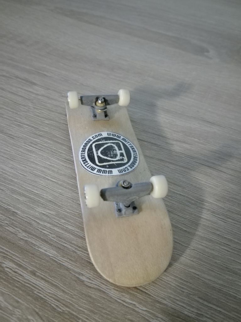 Fingerboard drewniany Mitt