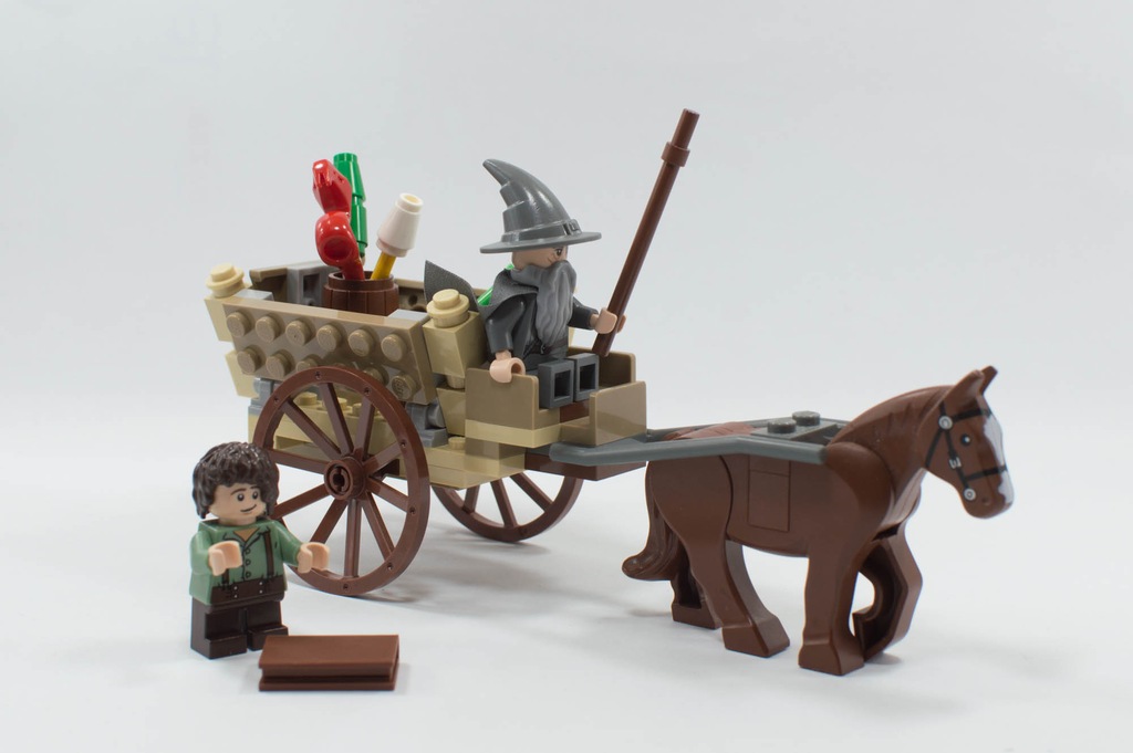 9469 - Gandalf Arrives