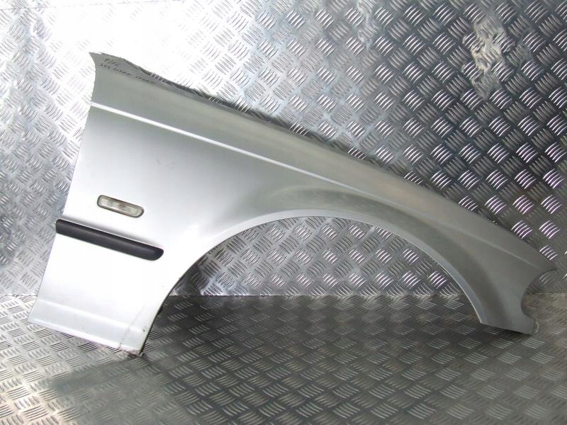 BMW 3 E46 SEDAN BŁOTNIK PRAWY PRZÓD PRZED LIFT 354