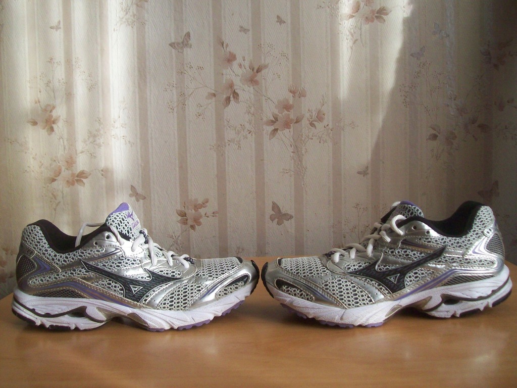 mizuno wave nexus 5