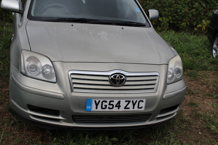 PRZÓD KOMPETNY TOYOTA AVENSIS T25 6t1