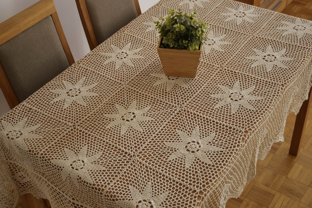 Obrus Szydełkowy Beżowy 130/180 Obrusy Szydełkowe