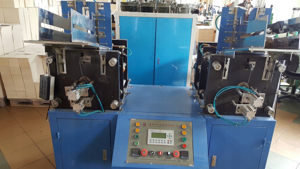 Maszyna do produkcji tacek tekturowych AUTOMAT