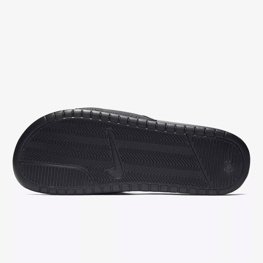 nike benassi 38