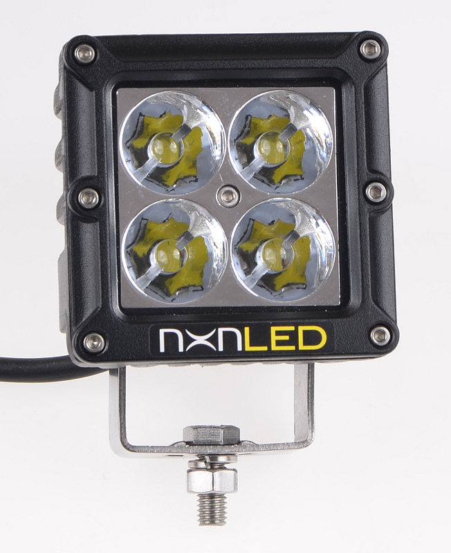 DALEKOSIĘŻNA LAMPA LED 20W CREE MINI CIĄGNIK 4x4