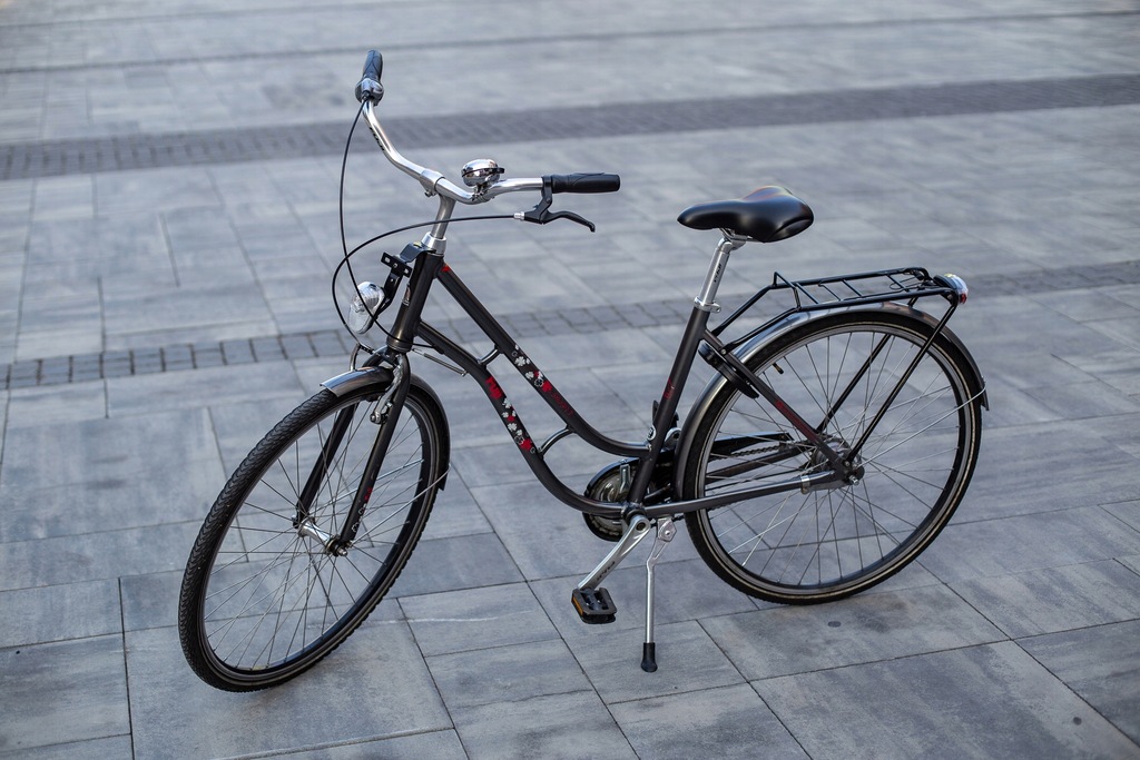 Damski rower miejski FUJI 28' Shimano 7 biegów