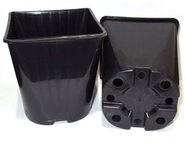 Doniczki produkcyjne 11x11x12 1L 100szt